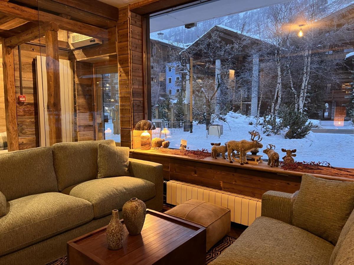 Hotel Everest 3*