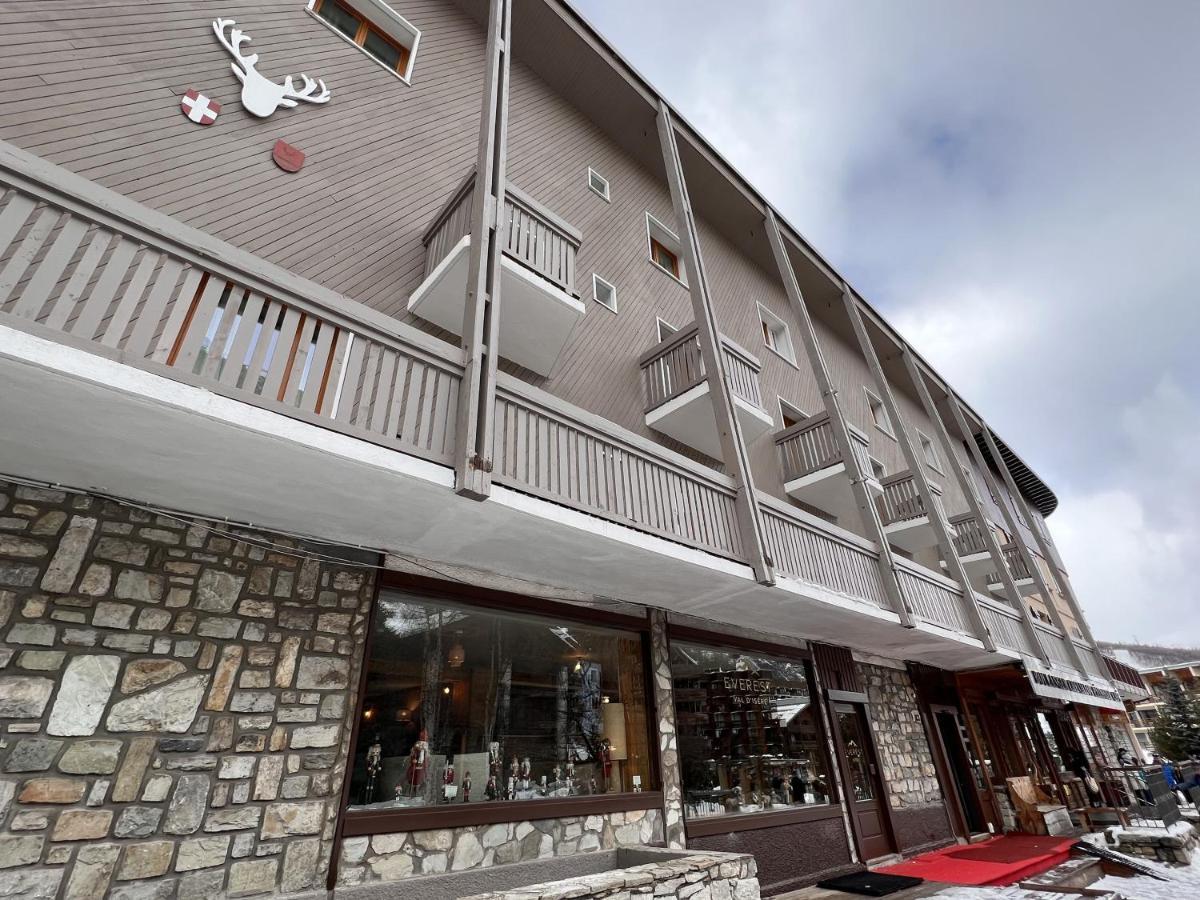 Hotel Everest