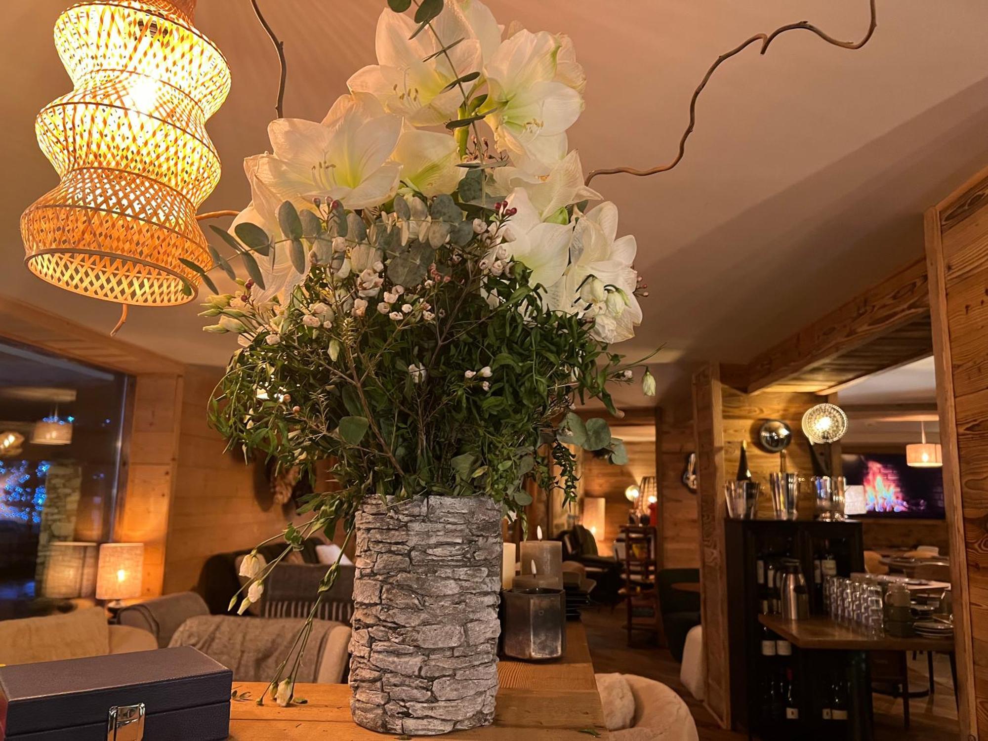 Everest Hotel