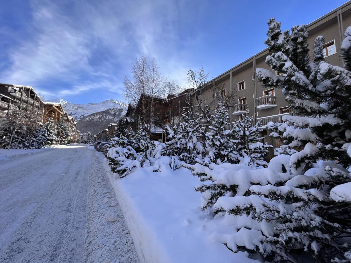 Everest Hotel